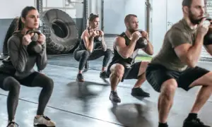 CrossFit: Czy warto? Zalety, wady, koszty i pierwsze kroki