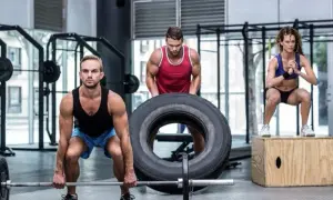 Jak wygląda trening CrossFit? Przewodnik dla początkujących