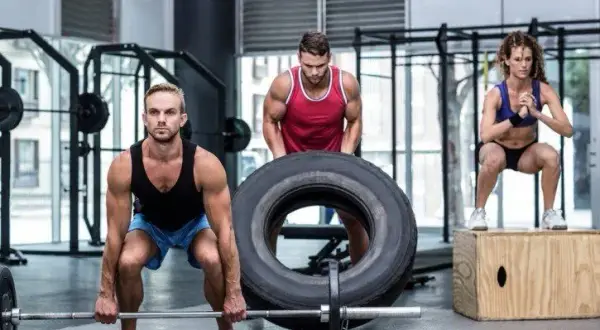 Jak wygląda trening CrossFit? Przewodnik dla początkujących