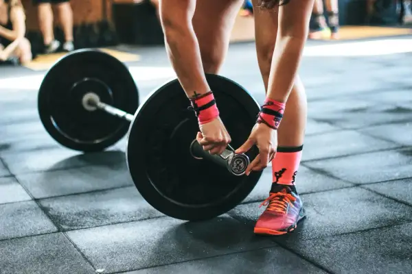 WOD CrossFit: Co to jest? Przewodnik dla początkujących i zaawansowanych